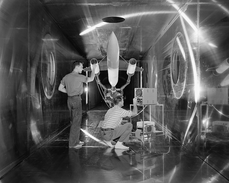 Illustration for article titled 15 Photographs of the Superstructures That Put Us in Space